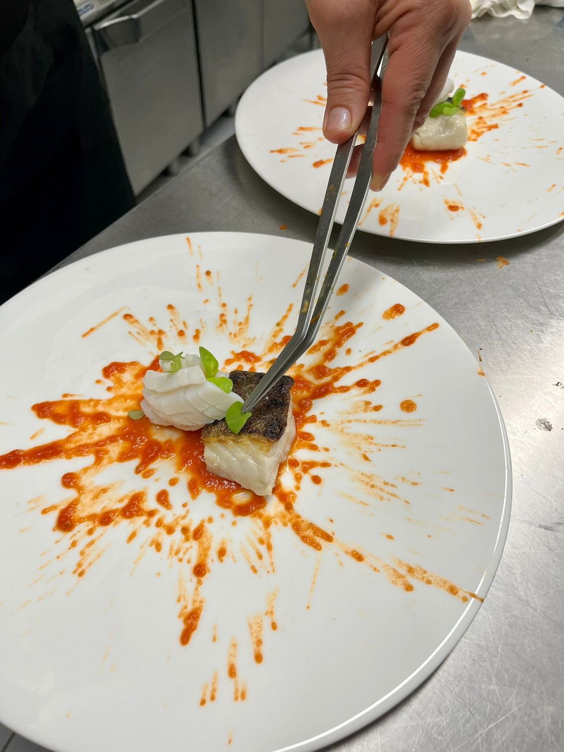 olio su tela, pomodoro e merluzzo